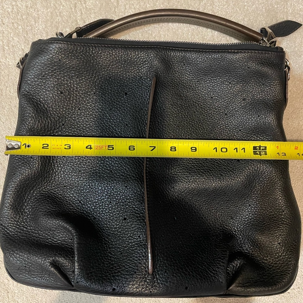 AUTHENTIC Louis Vuitton - Picture 14 of 14